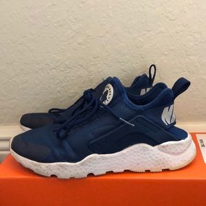 huaraches hibbett sports